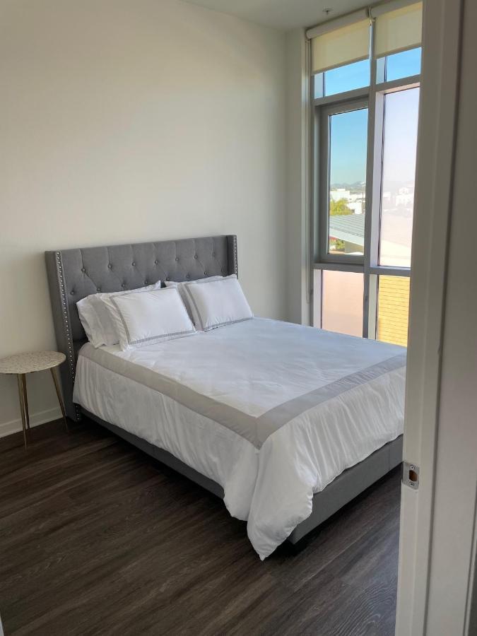 לוס אנג'לס Las Palmas - Modern, Stylish, Spacious, Secure & Tranquil Condo With 2 Master Suite Bedrooms - Wlk To Sm Pier מראה חיצוני תמונה