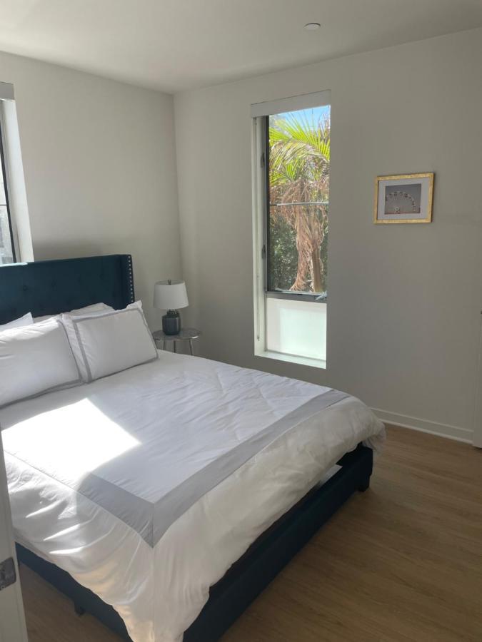 לוס אנג'לס Las Palmas - Modern, Stylish, Spacious, Secure & Tranquil Condo With 2 Master Suite Bedrooms - Wlk To Sm Pier מראה חיצוני תמונה
